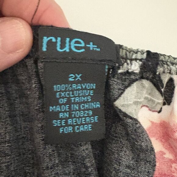 Rue+ Dress Womens Plus 2X Black Pink Floral Made-in Romper Hi-Low Hem Cottagecor - Picture 3 of 5